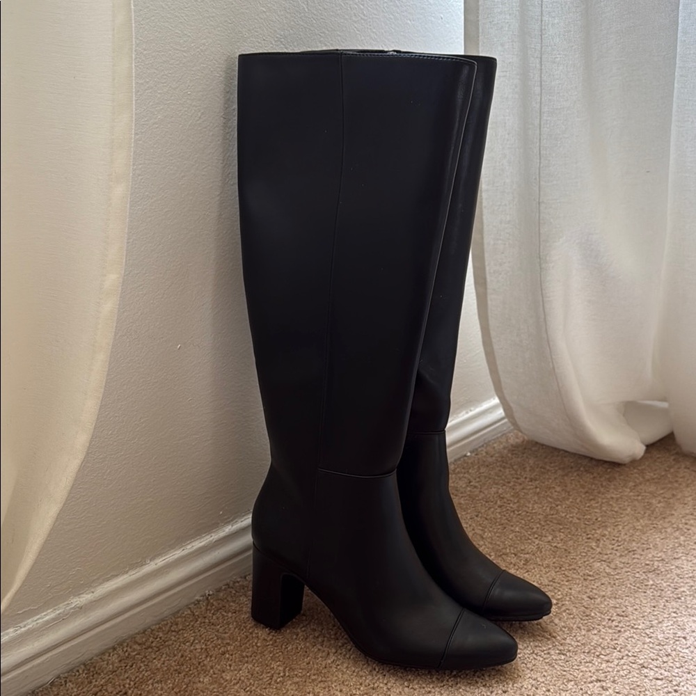 Elegant Black Women's Knee-High Boots
